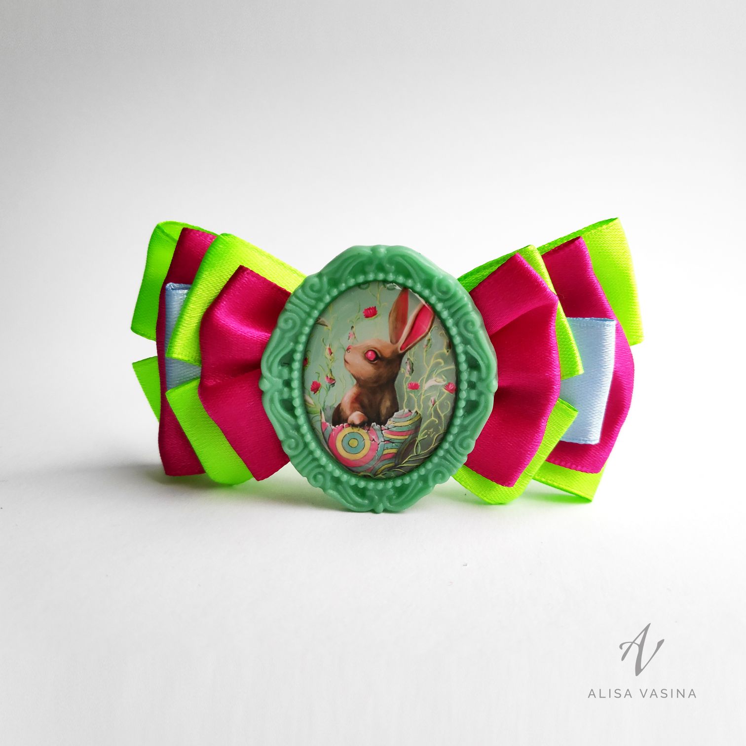 arlekiinjanes_Lips_valgel