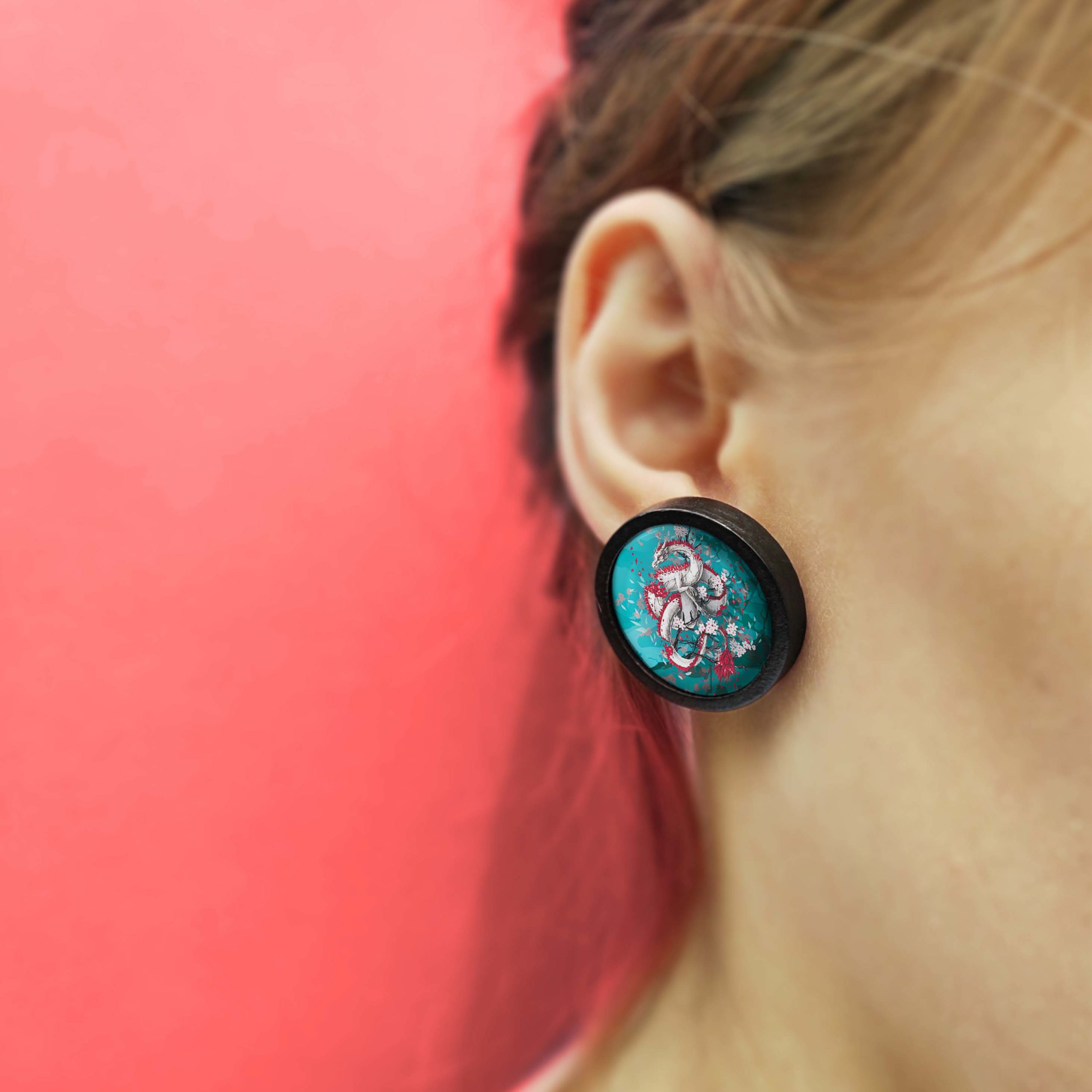 kõrvarõngad draakon