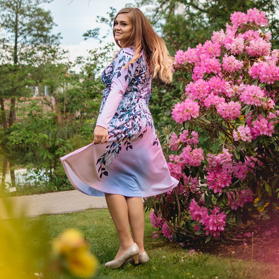 Taskutega midikleit lehtedes - Image 4