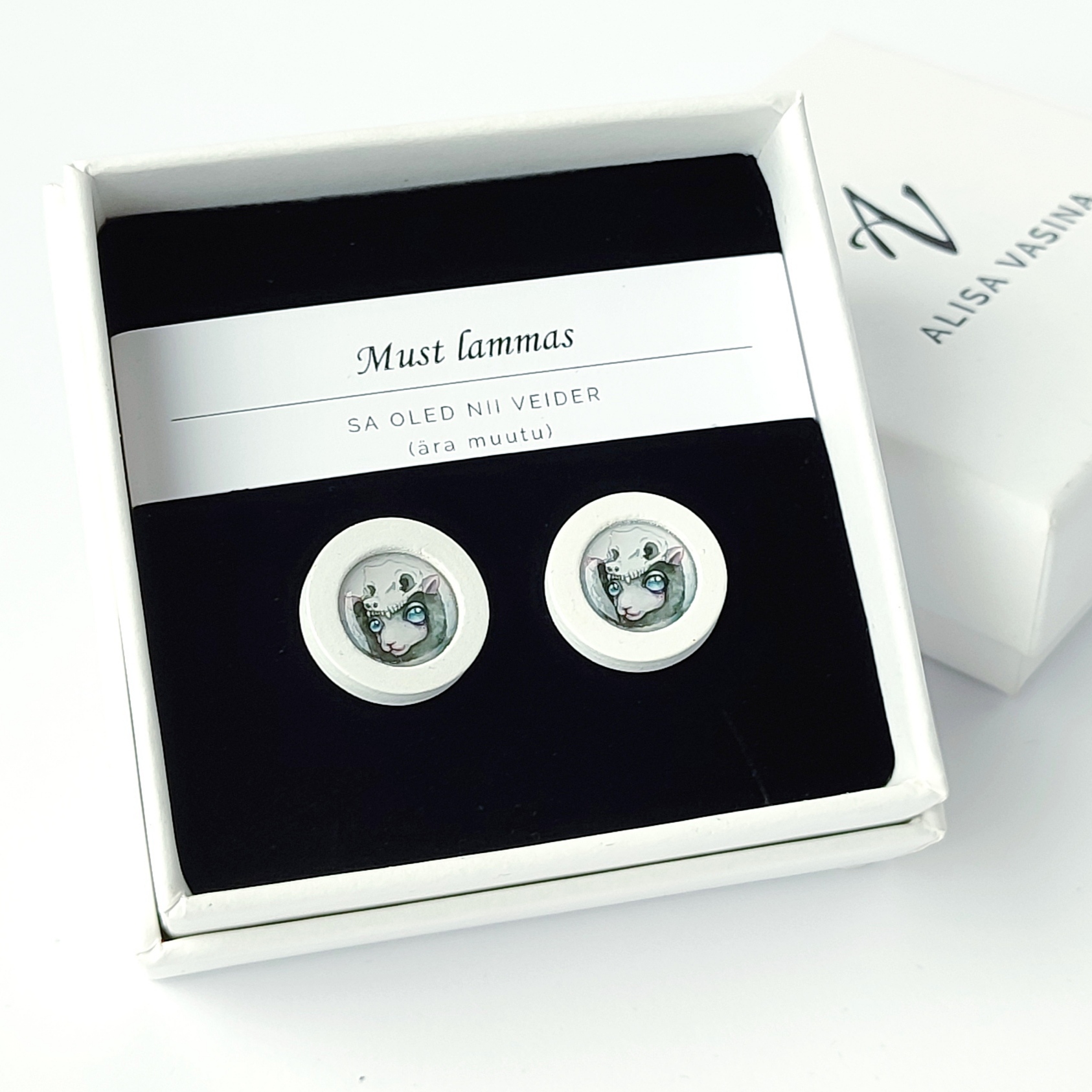 Polt korvarongad must lammas