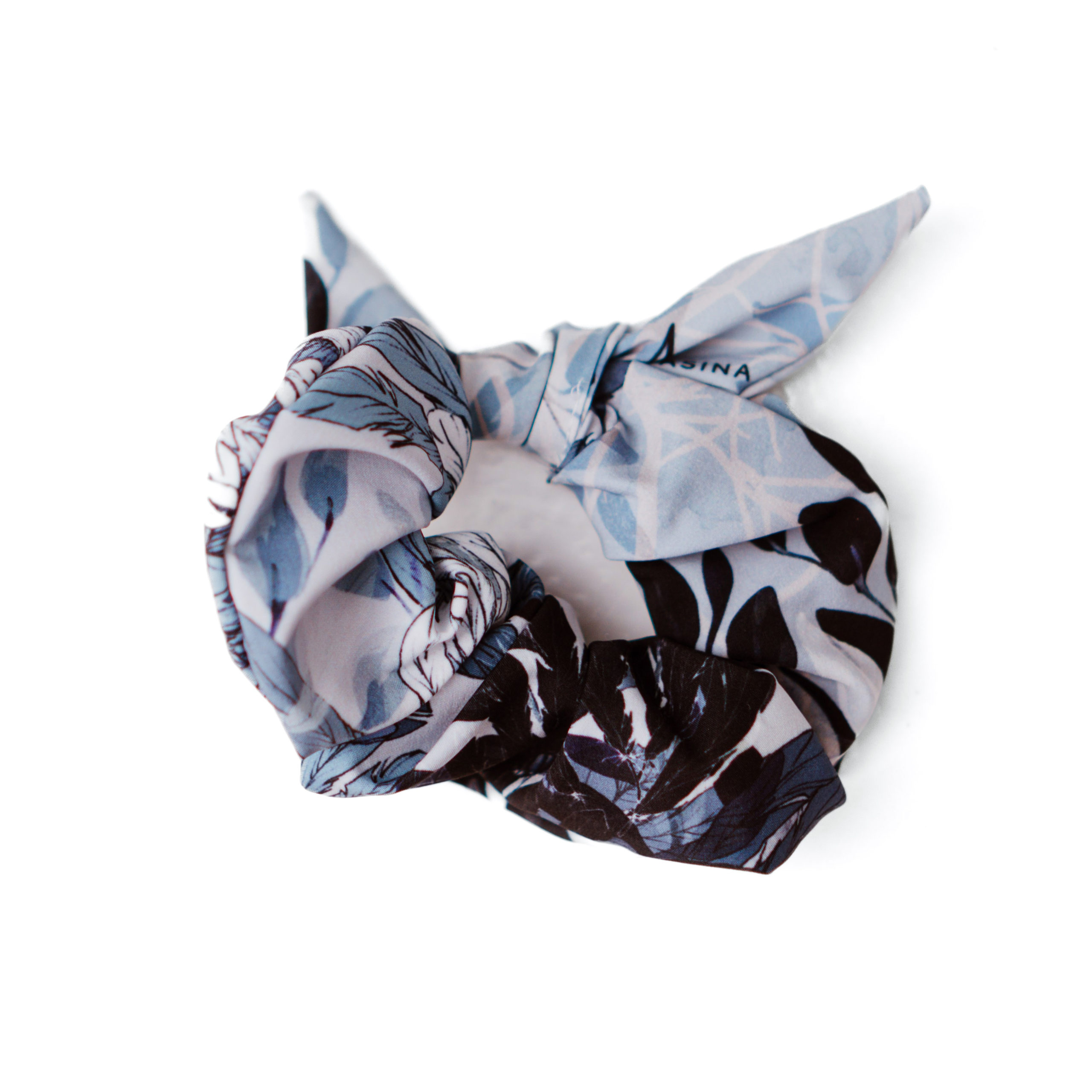 Juuksekumm Luiged back Juuksekumm Luikede suled Eesti disain Alisa Vasina