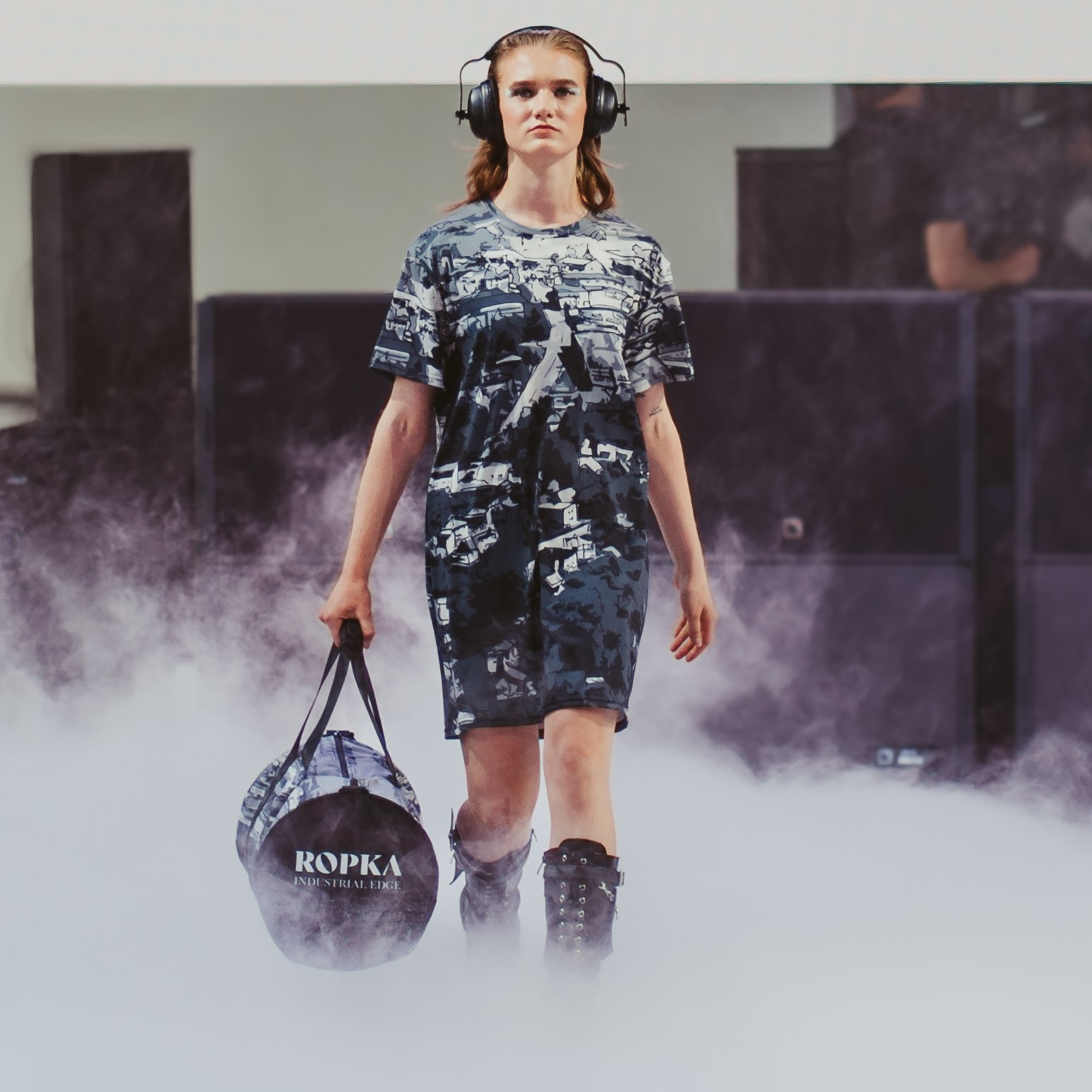 T-särk kleit Ropka laval eest